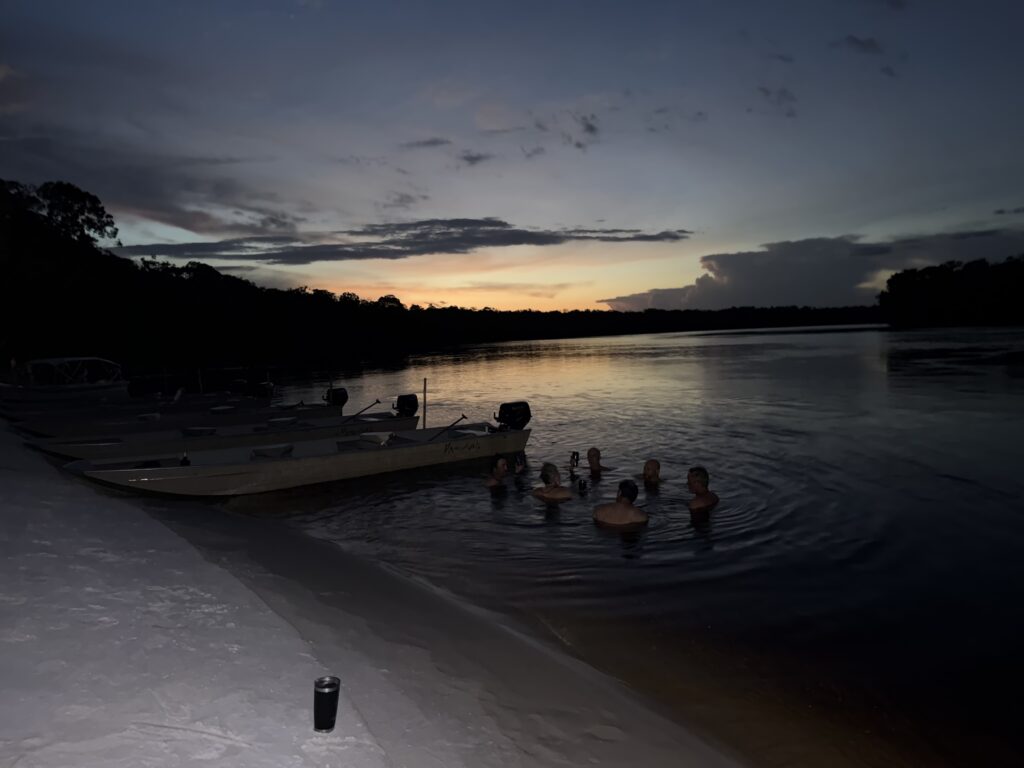 sunset at pasimoni lodge